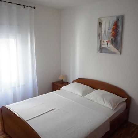 Spacious Comfort Apartment ดูเช ภายนอก รูปภาพ