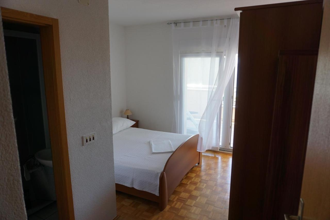 Spacious Comfort Apartment ดูเช ภายนอก รูปภาพ