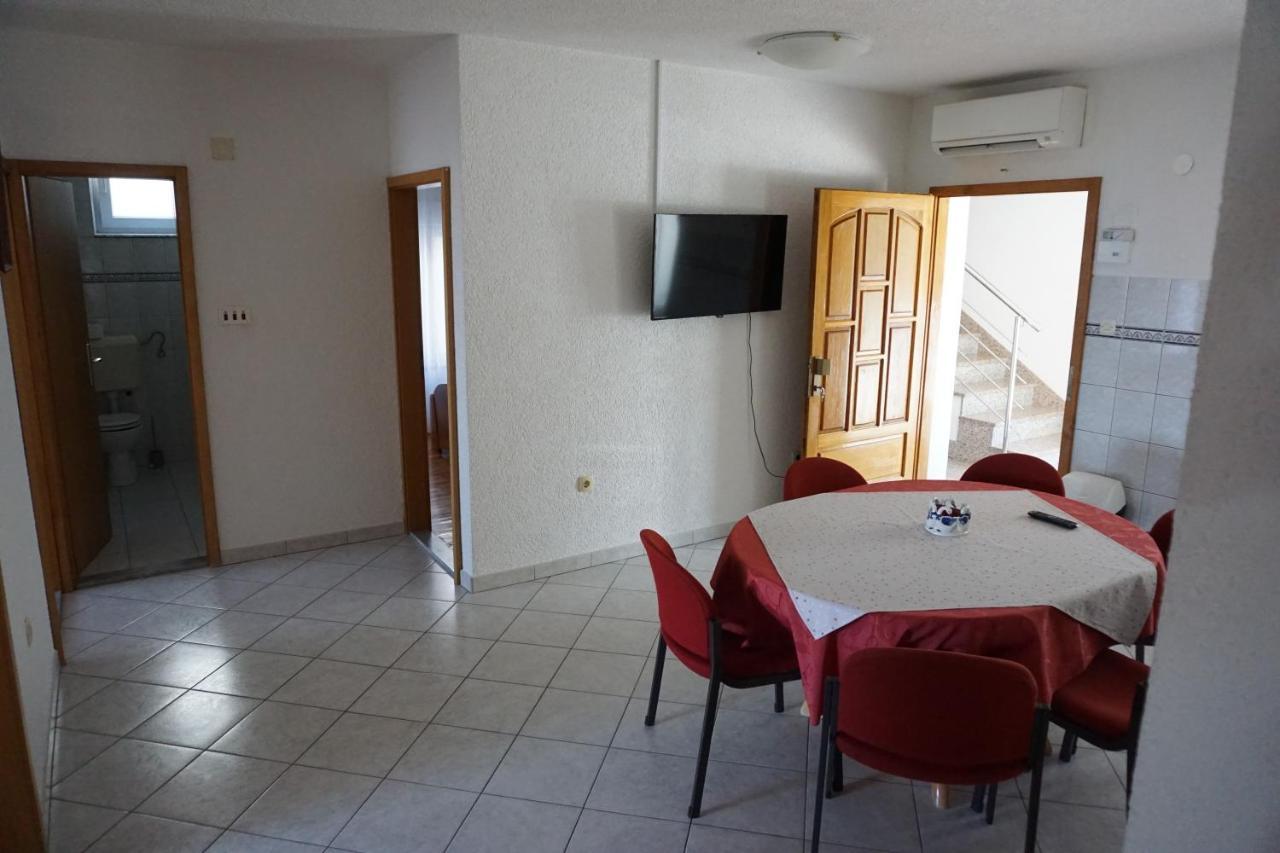 Spacious Comfort Apartment ดูเช ภายนอก รูปภาพ