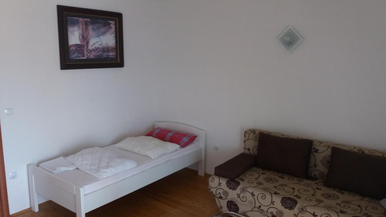 Spacious Comfort Apartment ดูเช ภายนอก รูปภาพ