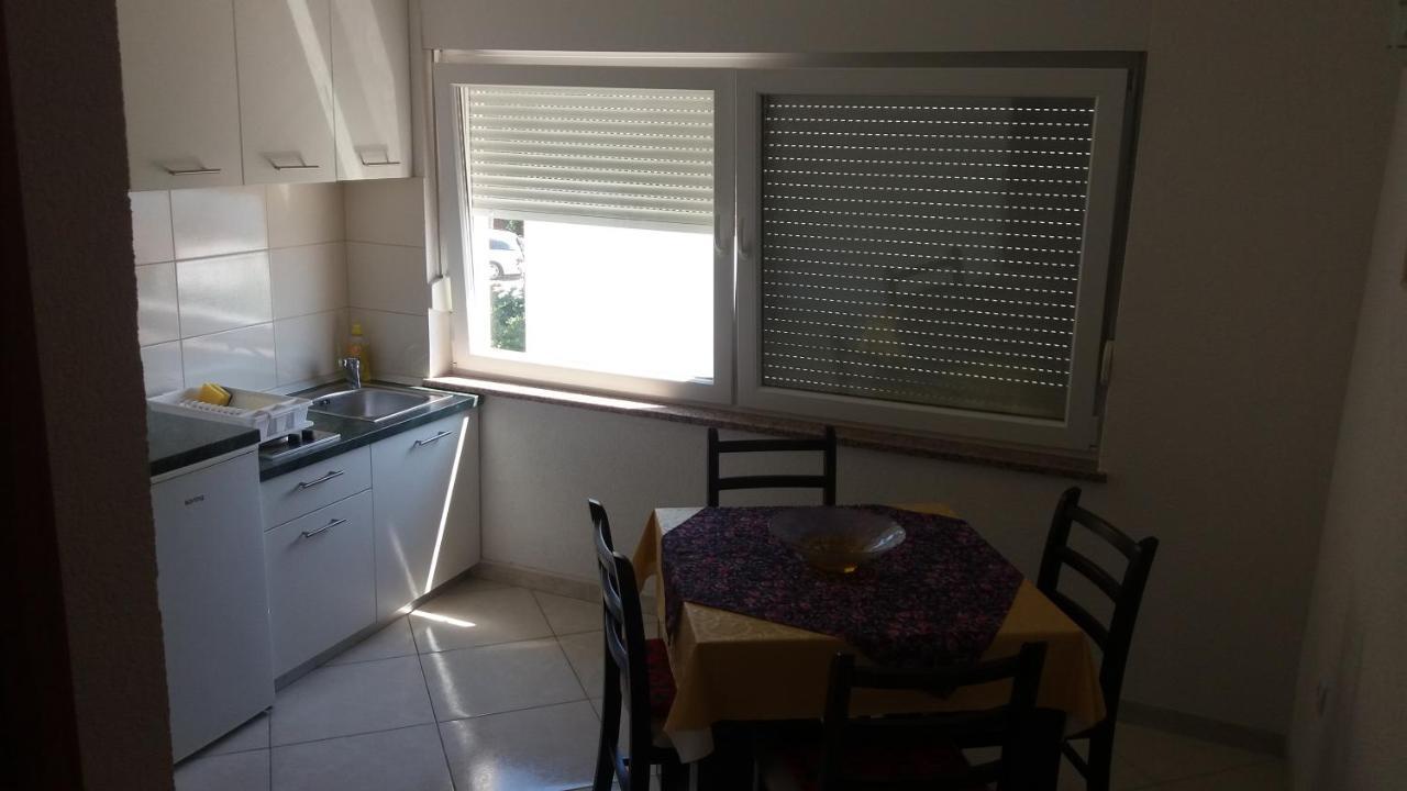 Spacious Comfort Apartment ดูเช ภายนอก รูปภาพ