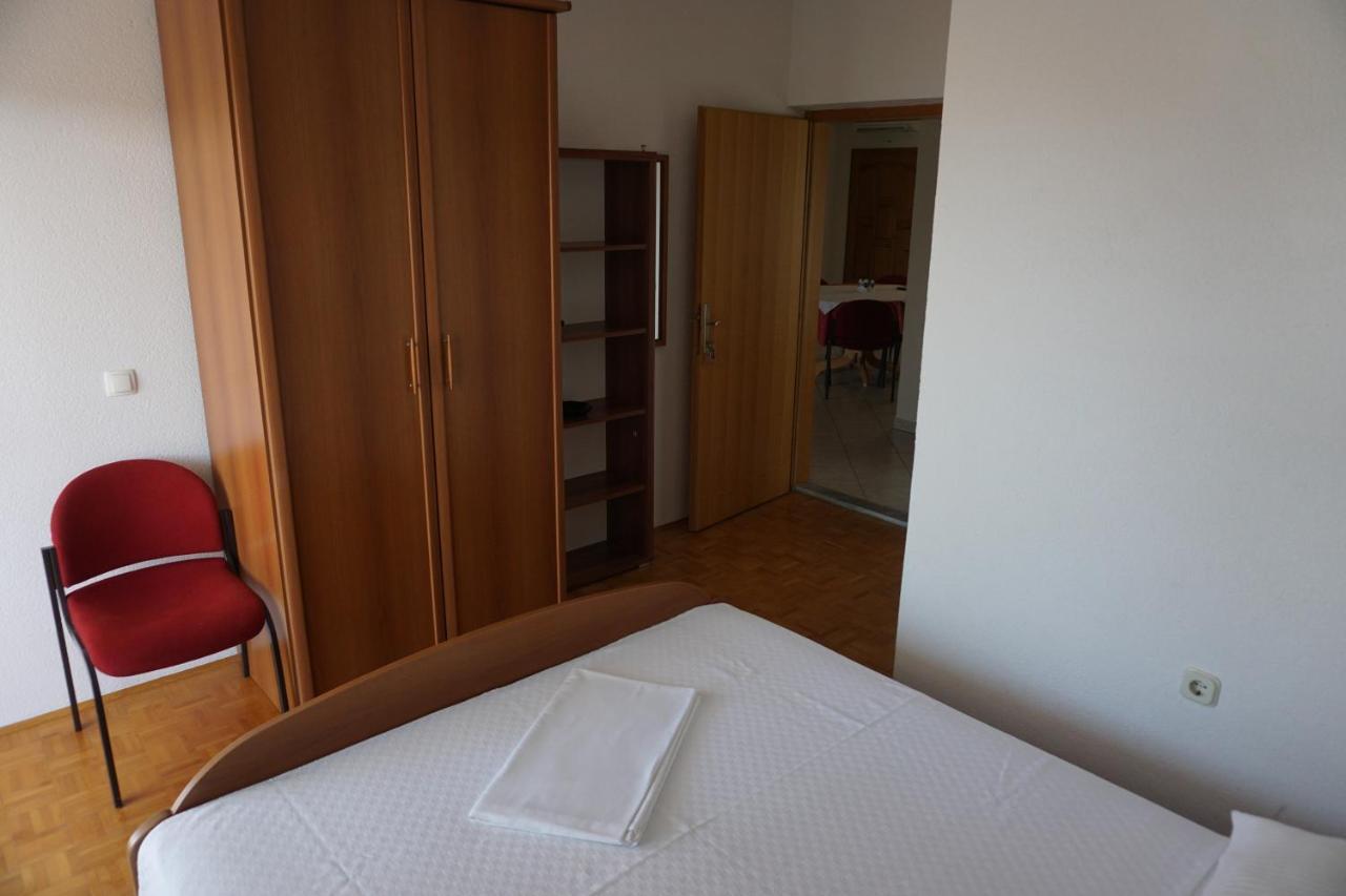 Spacious Comfort Apartment ดูเช ภายนอก รูปภาพ