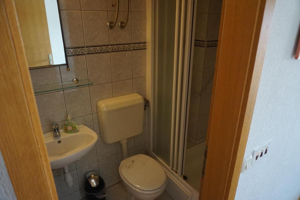 Spacious Comfort Apartment ดูเช ภายนอก รูปภาพ