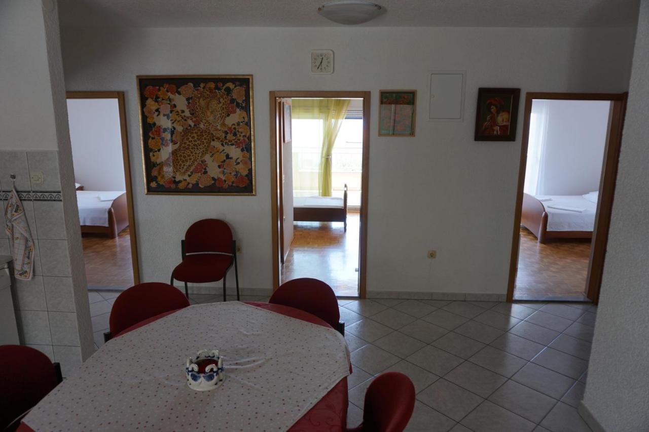 Spacious Comfort Apartment ดูเช ภายนอก รูปภาพ