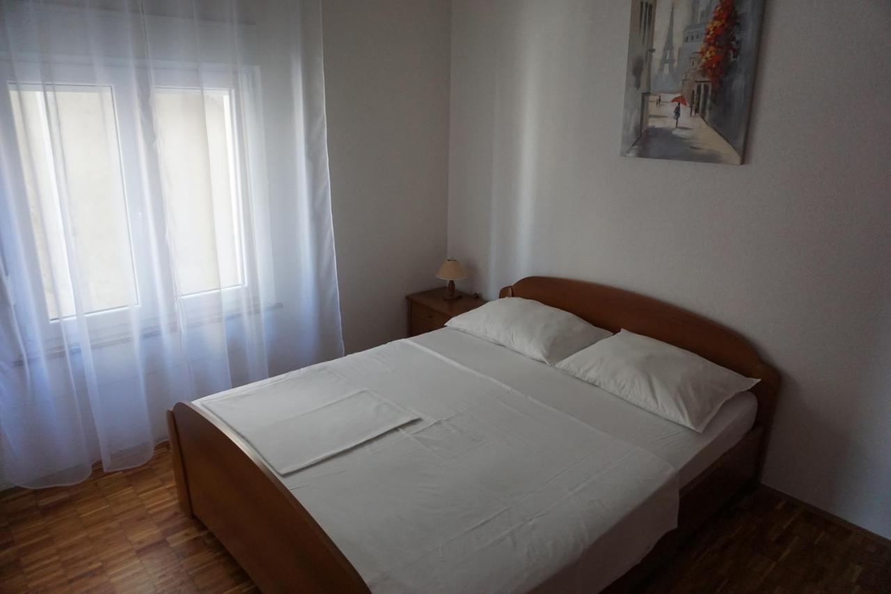 Spacious Comfort Apartment ดูเช ภายนอก รูปภาพ