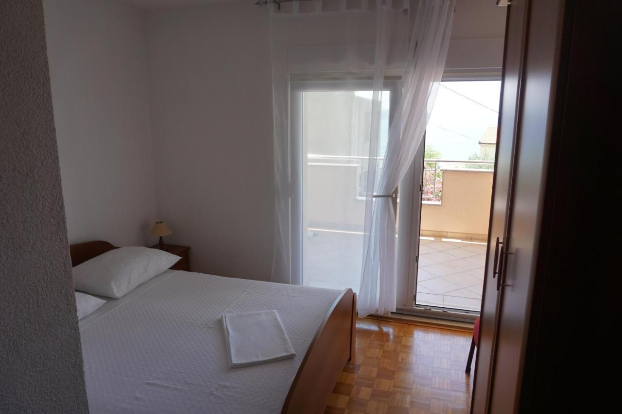 Spacious Comfort Apartment ดูเช ภายนอก รูปภาพ