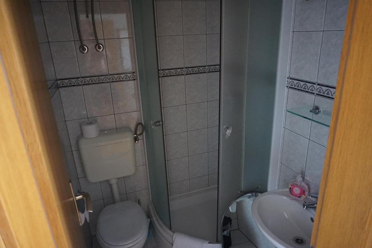 Spacious Comfort Apartment ดูเช ภายนอก รูปภาพ