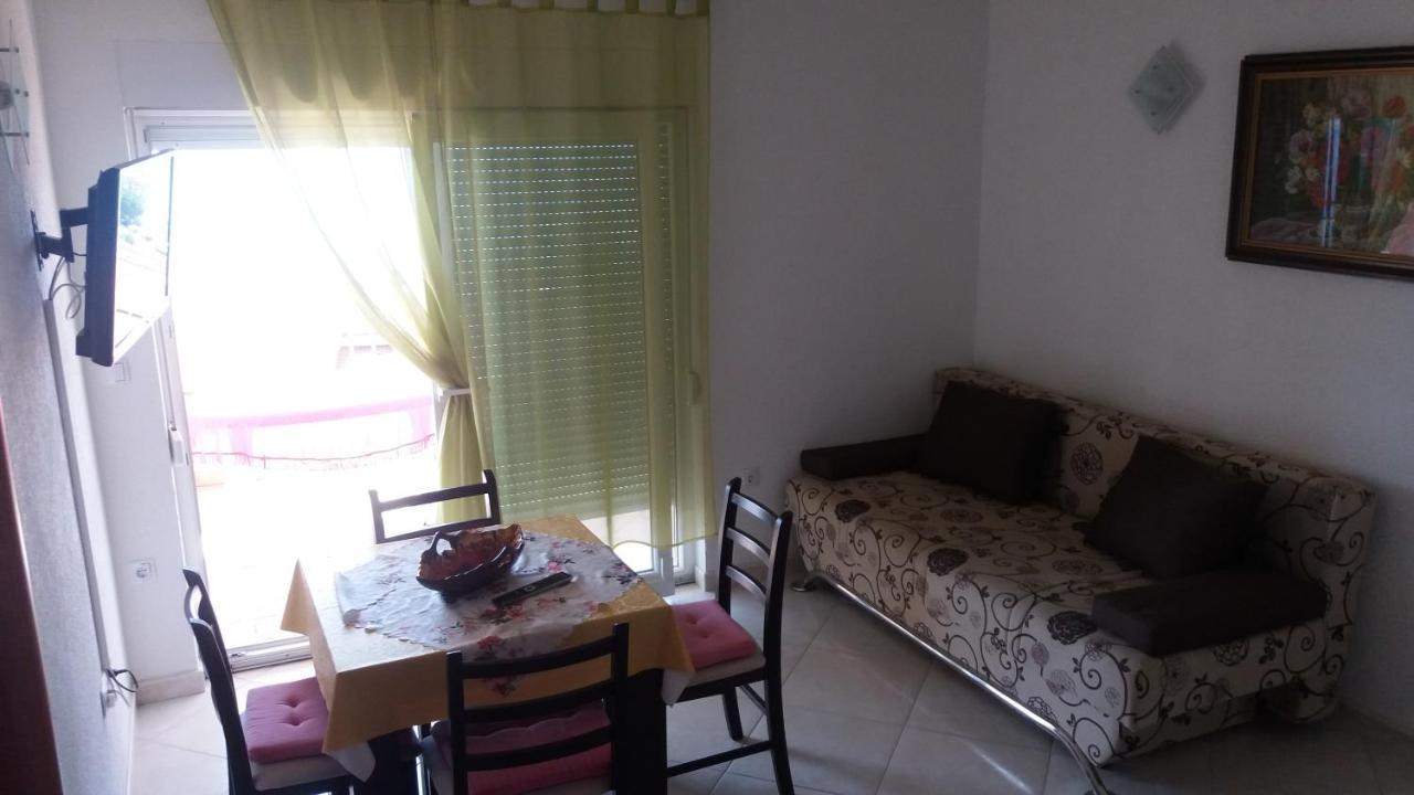 Spacious Comfort Apartment ดูเช ภายนอก รูปภาพ